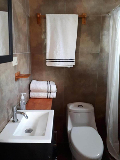Bathroom 3, Posada Soleil Bed and Breakfast, Ensenada