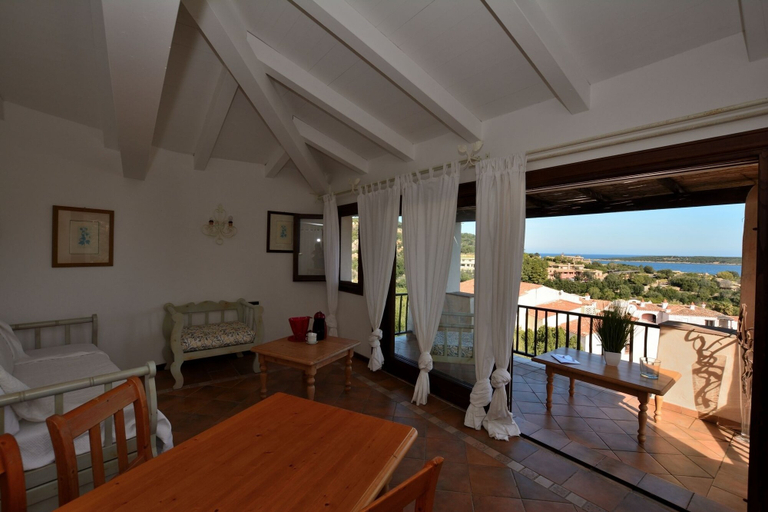 Room, Oleandri 238, Olbia-Tempio