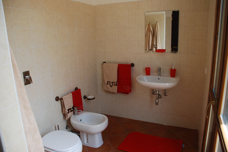 Others 2, B&B Eolo, Trapani