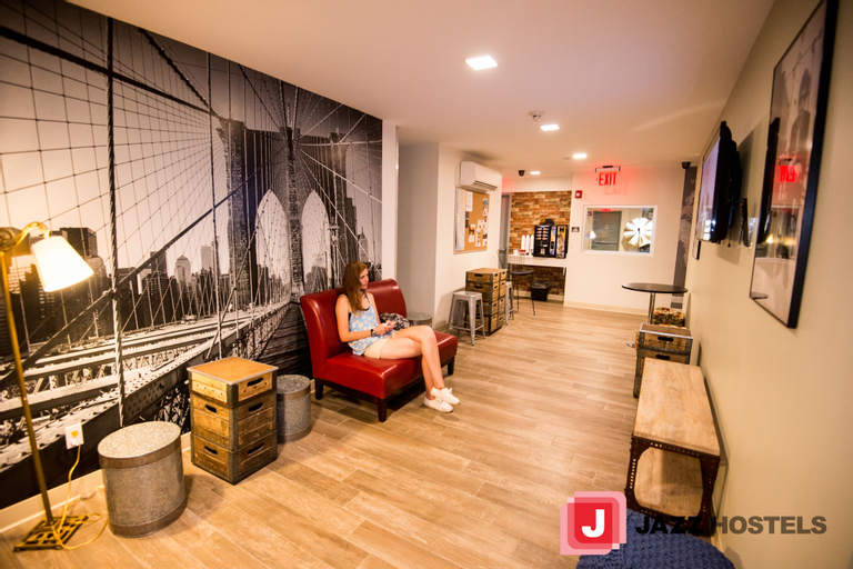 Jazz on Columbus Circle Hostel, New York