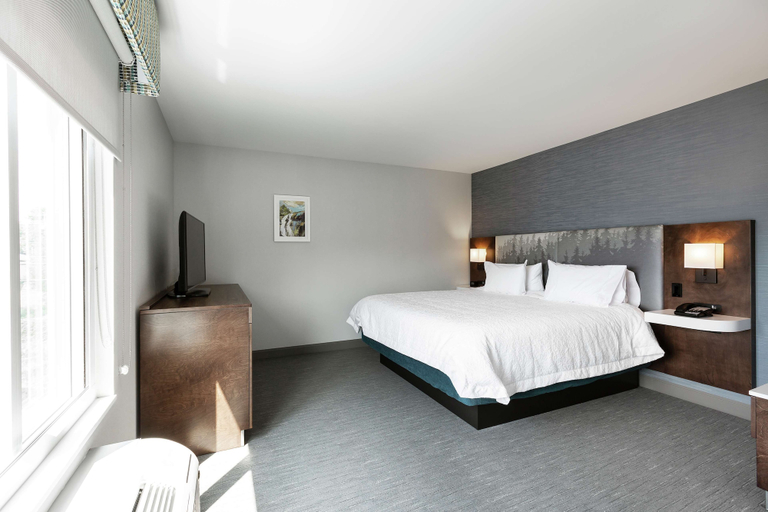 Bedroom 4, Hampton Inn & Suites by Hilton Quebec City Beauport, Communauté-Urbaine-de-Québec