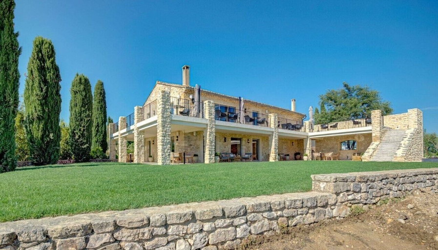 Exterior & Views 2, Domaine de Privadière & Spa, Gard