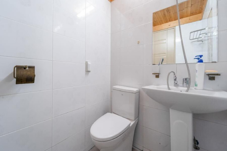 Bathroom 4, Gapyeong Myeongdongol Pension, Gapyeong