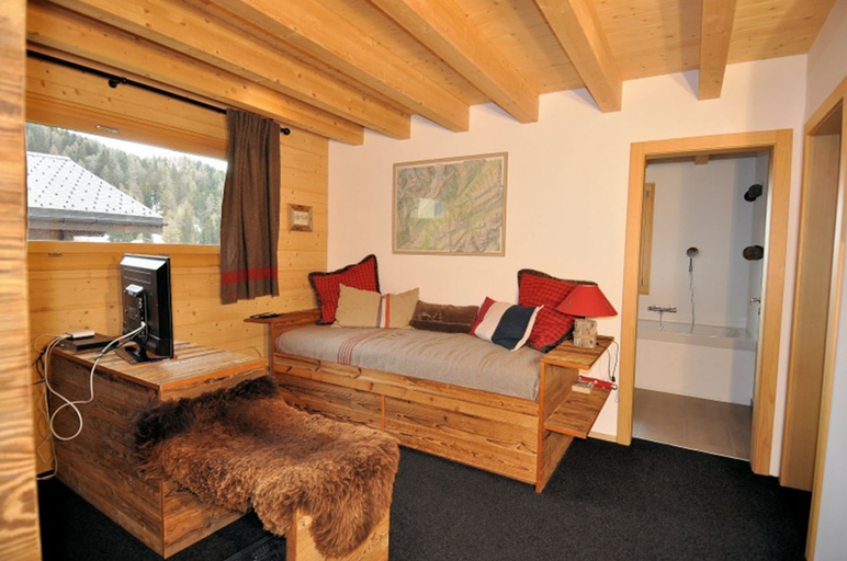 Bedroom 2, t'Alpa, Raron
