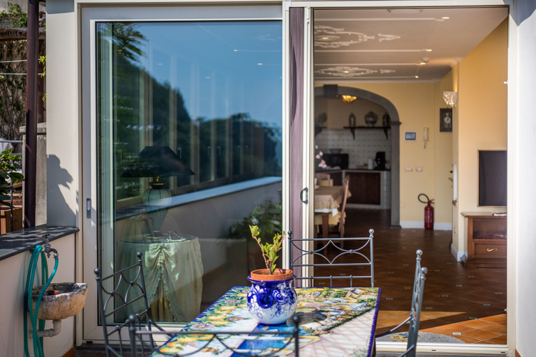 Others 4, Ilary House, Salerno
