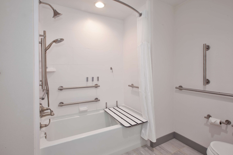 Bathroom 4, Hilton Garden Inn Columbus Easton, Franklin