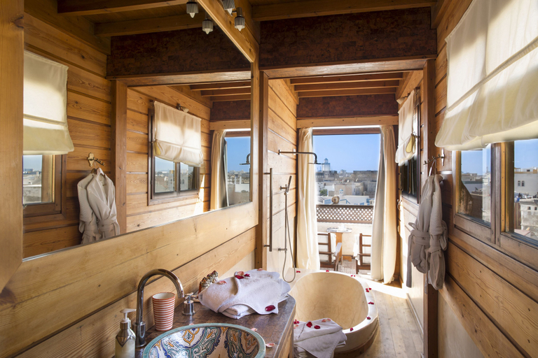Others 5, Riad Chbanate, Essaouira