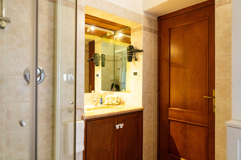 Bathroom, Αn exclusive deconsecrated former church residence from 1170, Verona