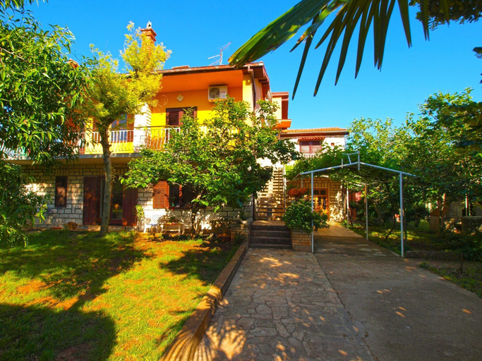 Exterior & Views 2, Apartment 731, Pula