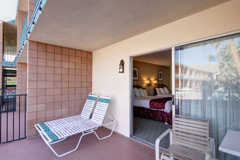 Others 5, Desert Hot Springs Spa Hotel, Riverside