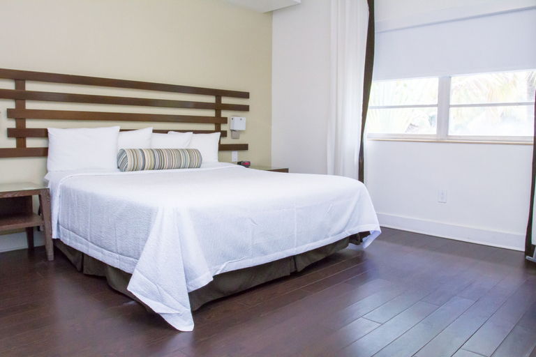 Bedroom 3, Dorchester Hotel, Miami-Dade