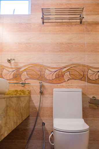 Bathroom 5, Sands Grand Hotel