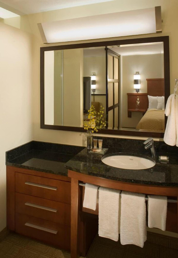 Bathroom 4, Comfort Suites Milwaukee West, Milwaukee
