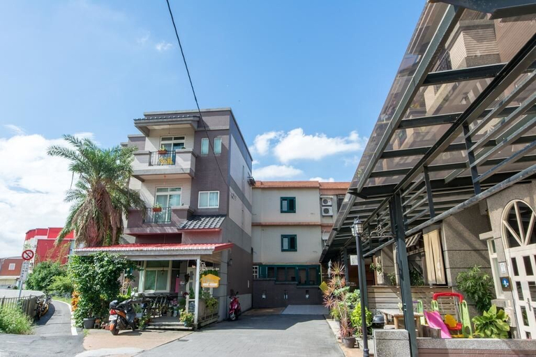 Exterior & Views 2, British Country Inn B&B, Yilan