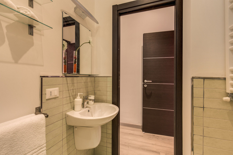 Bathroom 3, M&L Apartment - case vacanze a Roma, Roma