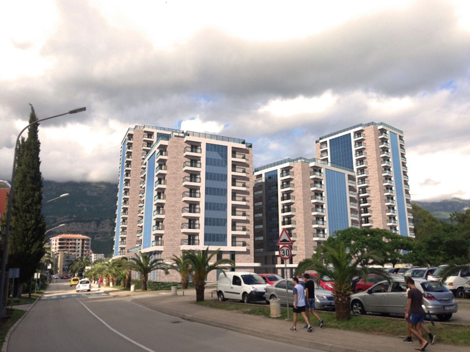 Exterior & Views 2, One bedroom Apartment Centar 10
