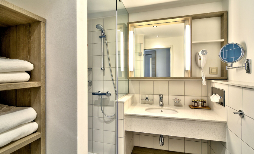 Bathroom 5, PRIMASOL RALITSA AQUACLUB HOTEL, Balchik