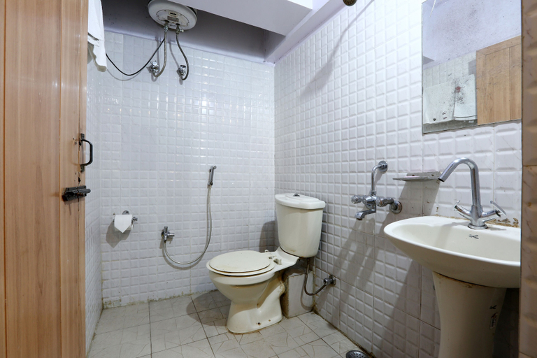 Bathroom 4, Hotel Assembly, East Khasi Hills