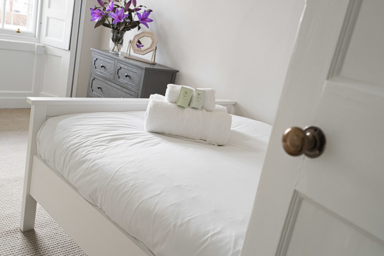 Bedroom 4, Warriston Crescent Apartment, Edinburgh