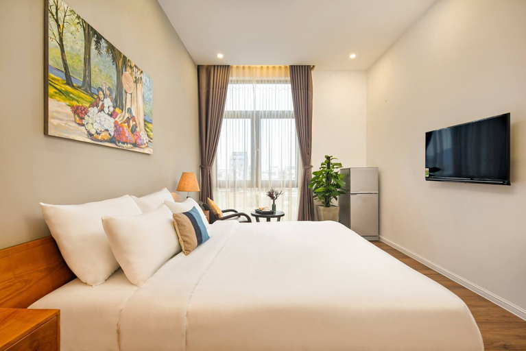 Bedroom 2, Modern 4-bdr Villa Foosball Dart Cafe Walk to My Khe Beach, Da Nang