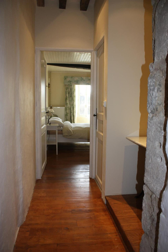 Bedroom 2, Les Picardies, Charente