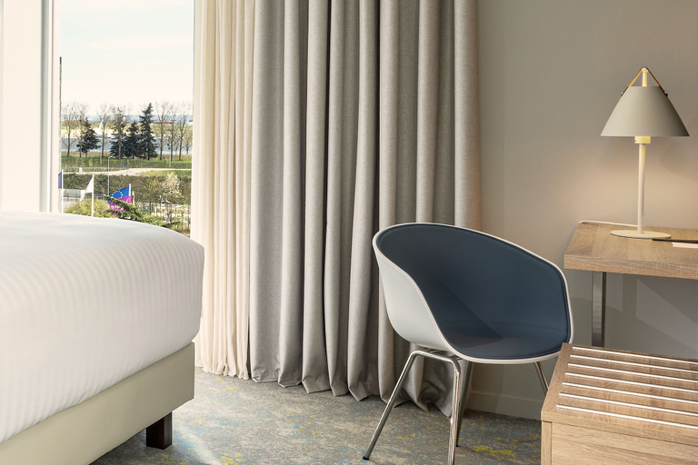 Bedroom 3, Courtyard by Marriott Paris Charles de Gaulle Central Airport, Val-d'Oise