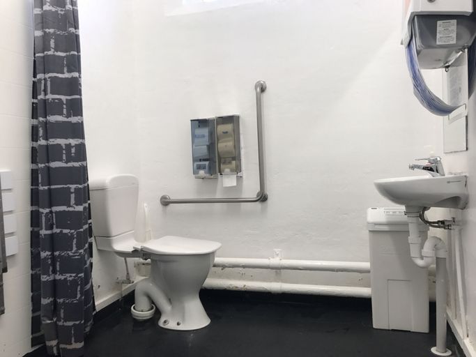 Bathroom 5, Jailhouse Accommodation - Hostel, Christchurch