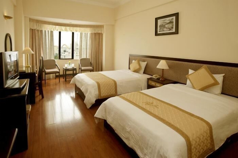 Bedroom 2, Bamboo Green Central Hotel, Da Nang