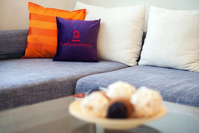 Bedroom 2, LuxApartments - Smolenskiy bulvar 7, Central