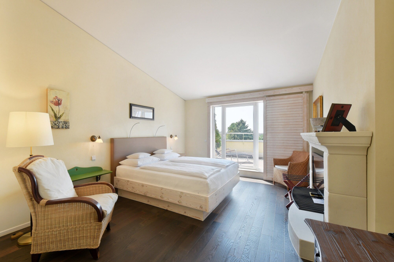 Bedroom 3, Hotel Hirschen, Freiburg im Breisgau