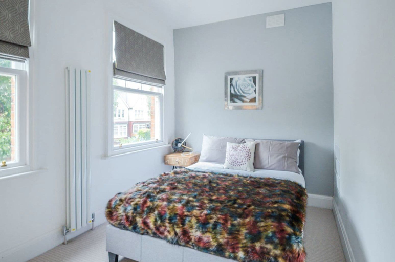 Bedroom 2, Brondesbury Apartments, London
