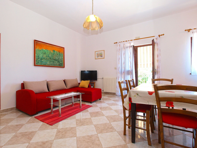 Others 5, Apartment 539, Medulin