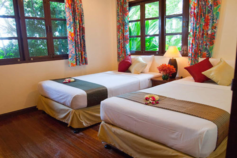 Bedroom 3, Baan Klang Aow Beach Resort, Bang Saphan