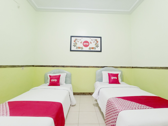 Bedroom 2, OYO 563 Damar Mas Resort Lereng Kelud, Kediri
