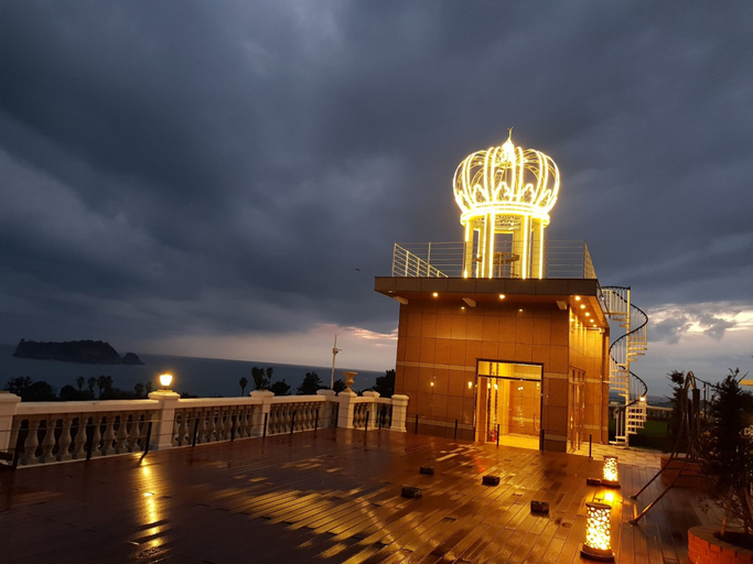Exterior & Views 3, GoldOne Hotel & Suites, Seogwipo