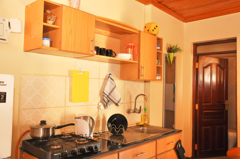 Others 5, Sundowner Studio, Westlands