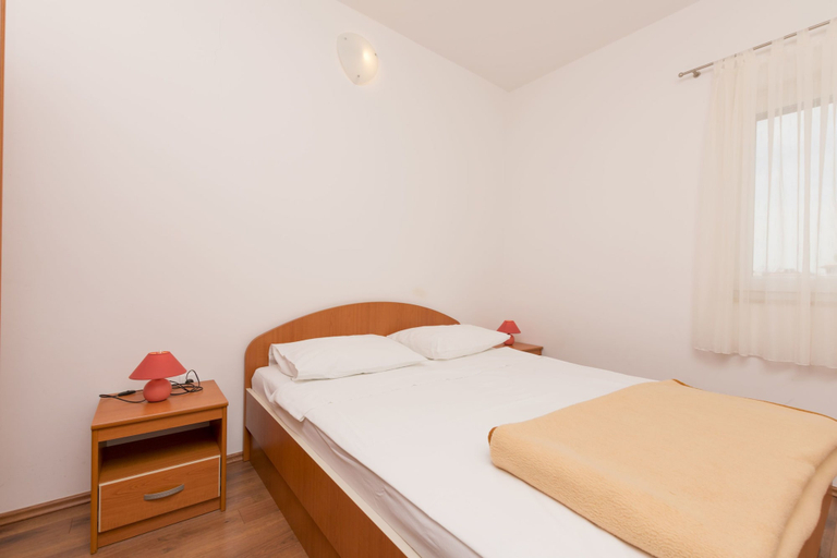 Bedroom 2, Apartments Frane, Primošten
