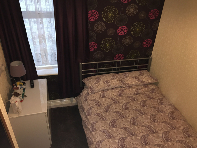 Bedroom 2, Trentham Private Hotel, Blackpool