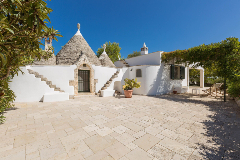 Exterior & Views 2, Trullo Luna, Brindisi
