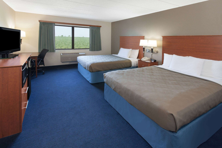 Bedroom 3, AmericInn by Wyndham Webster City, Hamilton