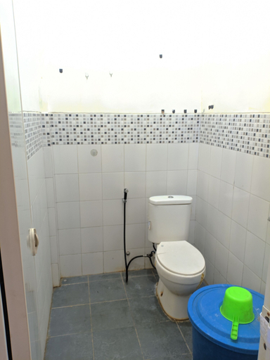 Bathroom 5, Wisma Sarjana Guesthouse, Sleman