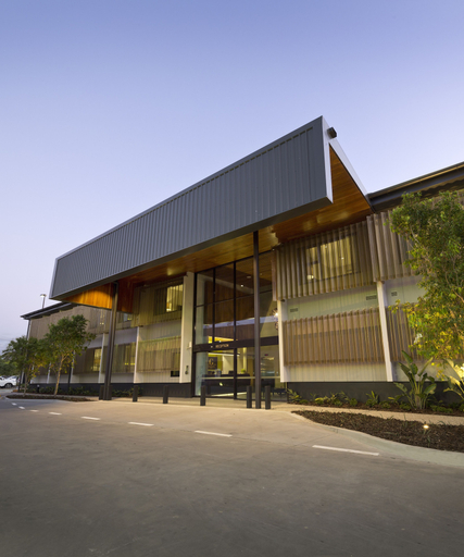 Exterior & Views 2, The Glen Hotel & Suites, Eight Mile Plains