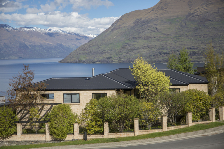 Exterior & Views, Unit B - Aspen Villa, Queenstown-Lakes