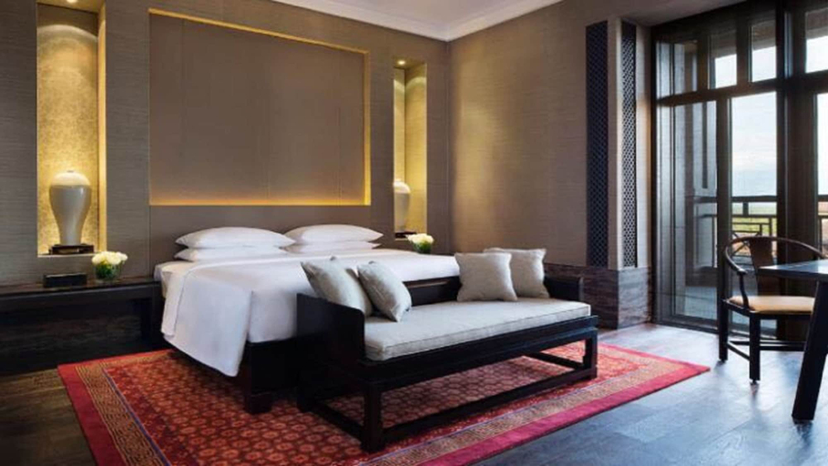 Bedroom 3, Park Hyatt Changbaishan, Baishan