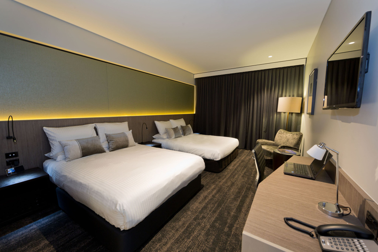 Bedroom 4, The Glen Hotel & Suites, Eight Mile Plains