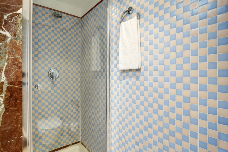 Bathroom 4, Grupotel Club Turquesa Mar, Baleares