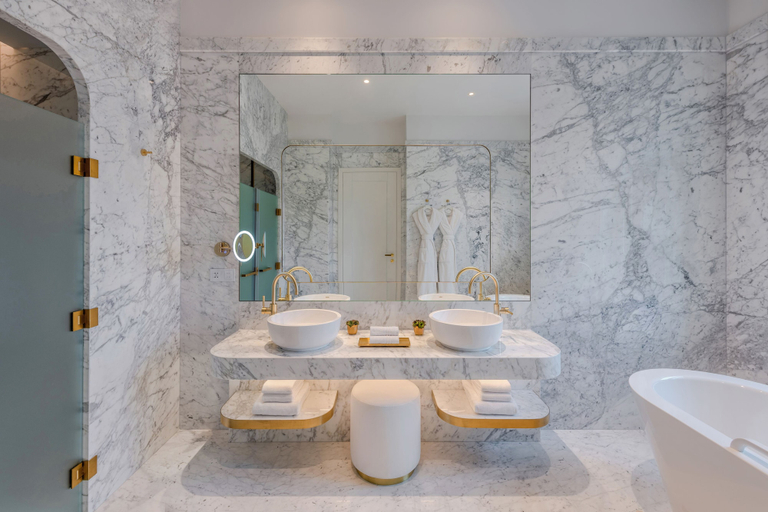 Bathroom 5, Matild Palace, a Luxury Collection Hotel, Budapest, Budapesti