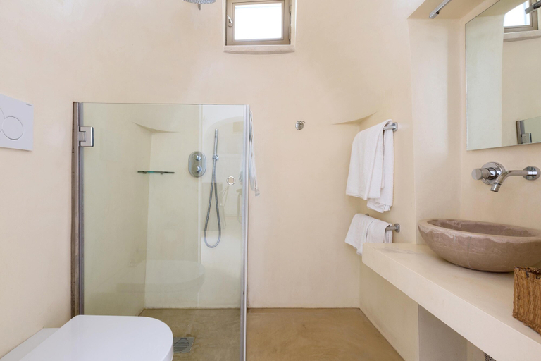 Bathroom 4, Casa Murredda, Brindisi