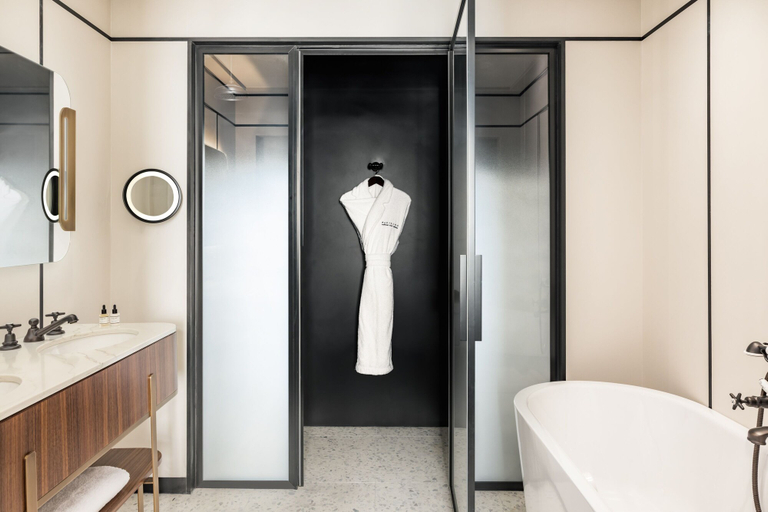 Bathroom 4, Pavillon Faubourg Saint-Germain & Spa, Paris