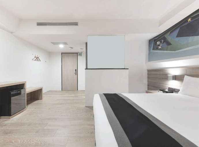Bedroom 4, Trans Inn, Taichung